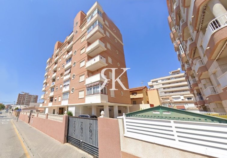 Apartamento  - Construida bajo pedido - Torrevieja - Calas Blancas