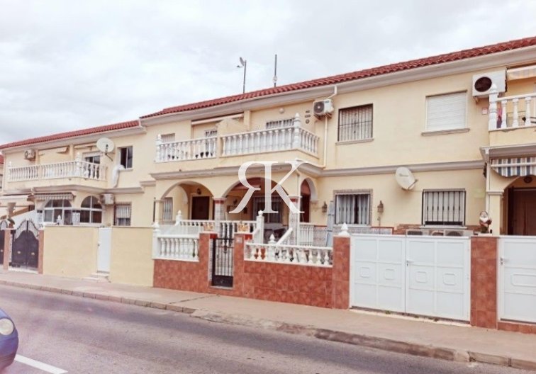 Apartamento  - Segunda mano - Torrevieja - Aguas Nuevas