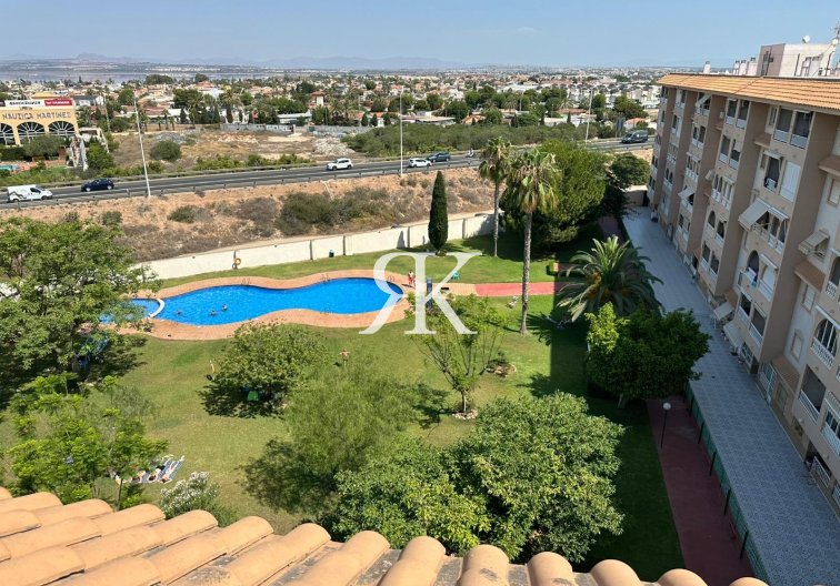 Apartamento  - Segunda mano - Torrevieja - Centro