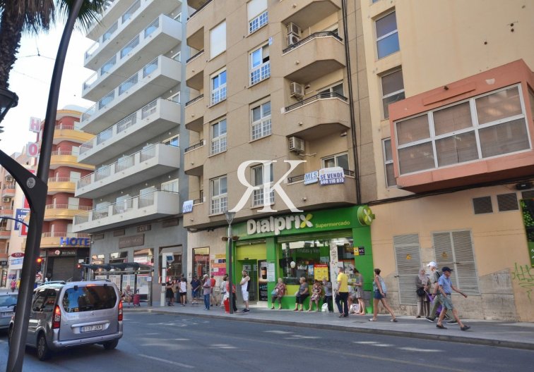 Apartamento  - Segunda mano - Torrevieja - Centro