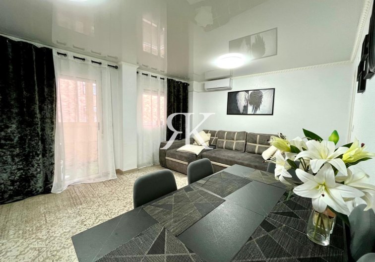 Apartamento  - Segunda mano - Torrevieja - Costa Blanca