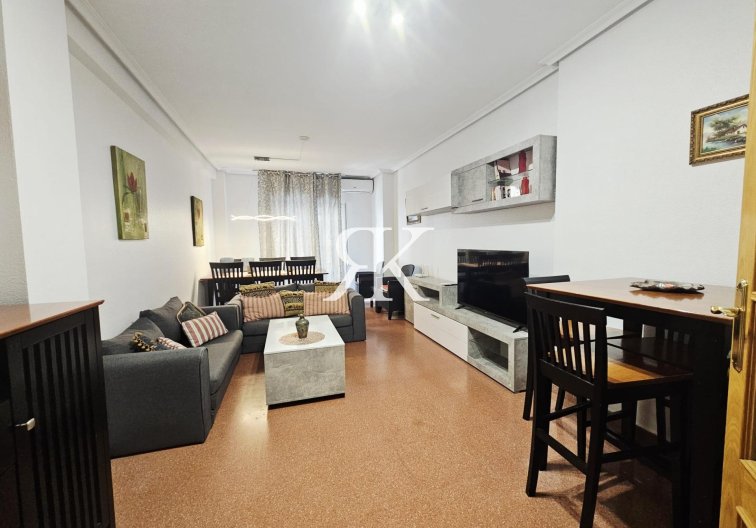 Apartamento  - Segunda mano - Torrevieja - Estacion De Autobuses