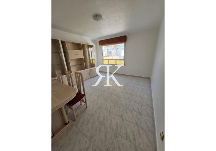 Apartamento  - Segunda mano - Torrevieja - Las Piscinas Naturales