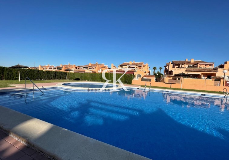 Apartamento  - Segunda mano - Torrevieja - Rosaleda-los Frutales
