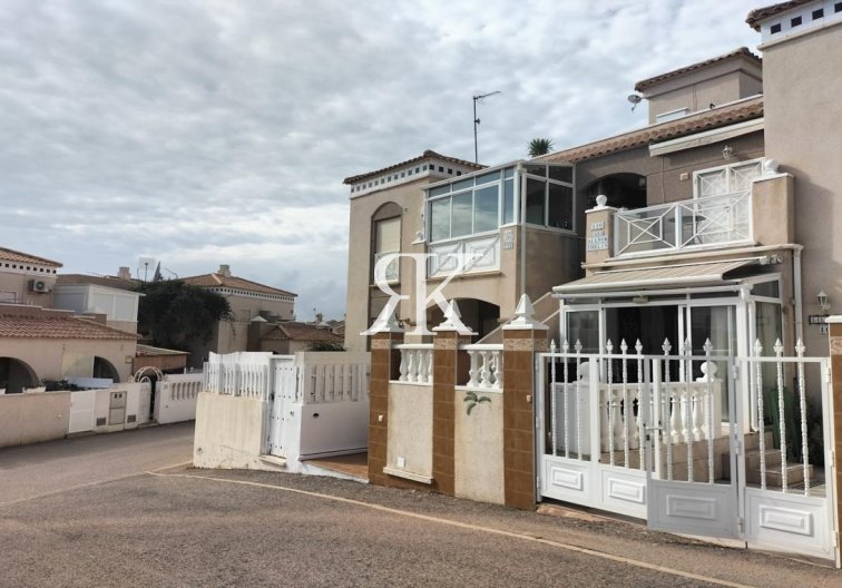 Apartamento  - Segunda mano - Torrevieja - Torrevieja