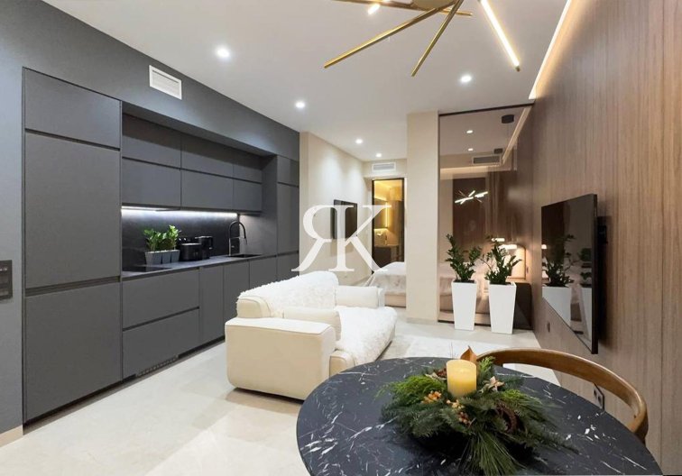 Apartment - Resale - Torrevieja - Playa de los Locos