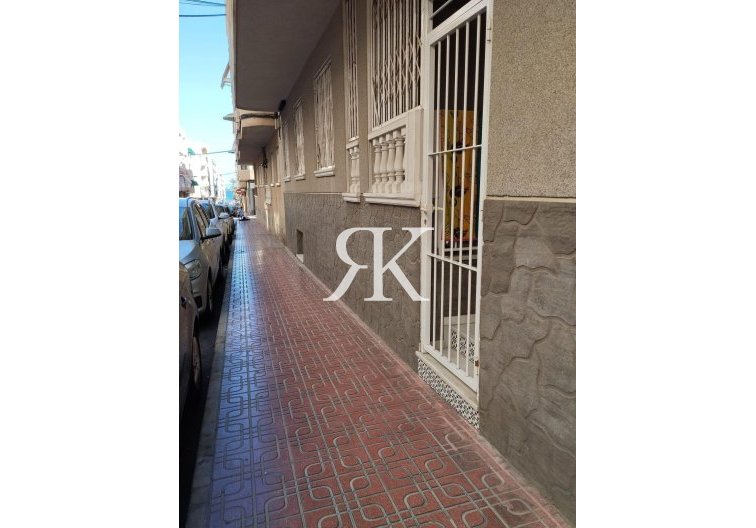 Apartment - Resale - Torrevieja - Playa del Cura