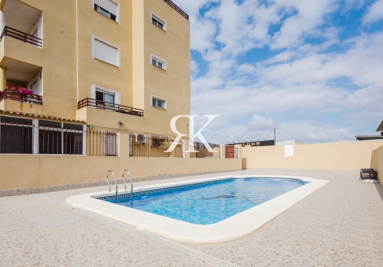 Apartment - Resale - Torrevieja - Torrevieja