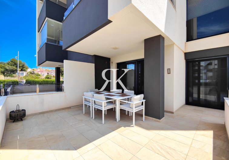 Appartement - Herverkoop - Orihuela Costa - Costa Blanca