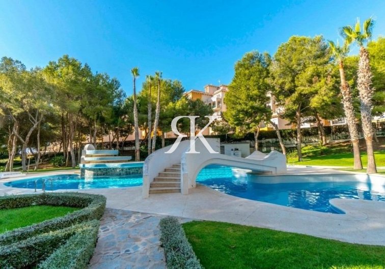 Appartement - Herverkoop - Orihuela Costa - Dehesa de campoamor