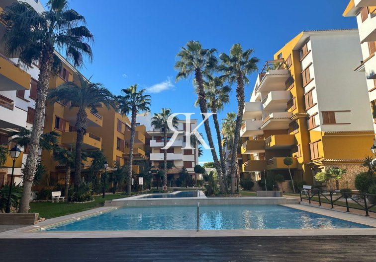 Appartement - Herverkoop - Punta Prima - Costa Blanca