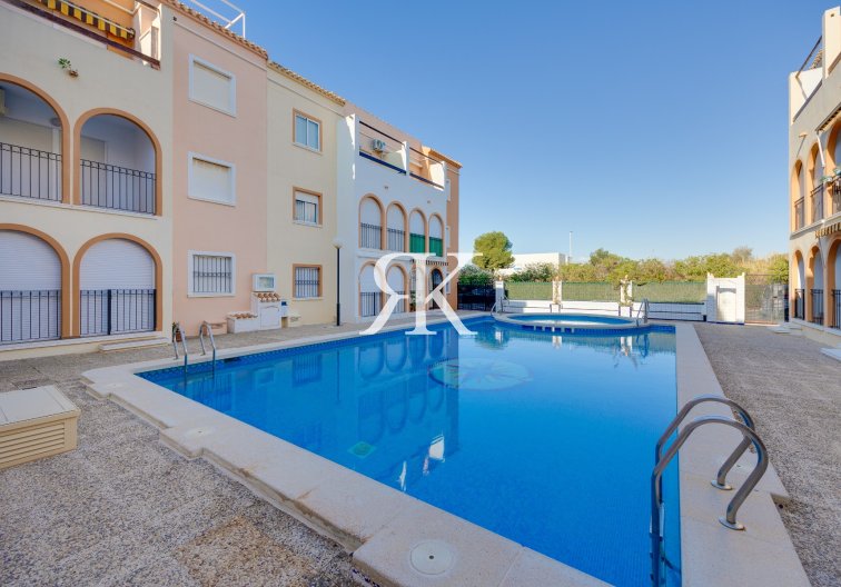 Appartement - Herverkoop - Torrevieja - Los Náufragos