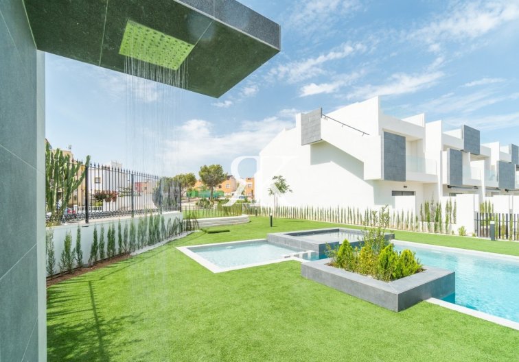 Bungalow en planta baja - Obra Nueva - Torrevieja - Los Balcones 