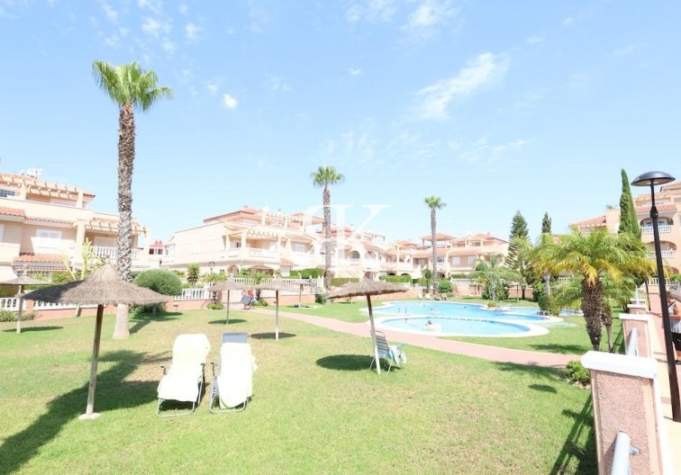 Bungalow - Wiederverkauf - Orihuela Costa - Costa Blanca