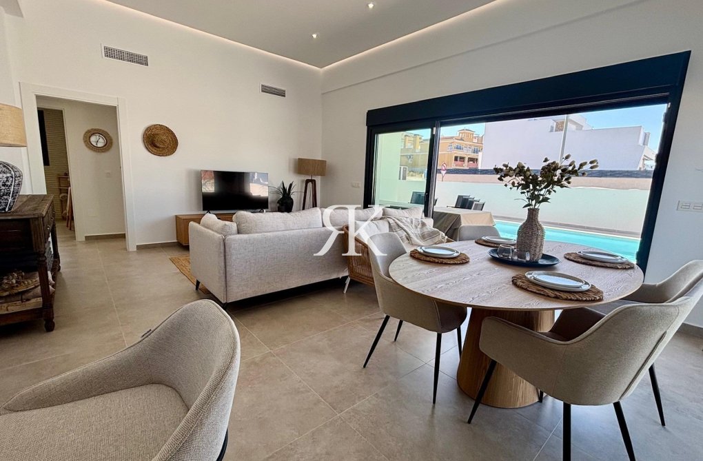 Construction Neuve - villa - Rafal - polideportivo