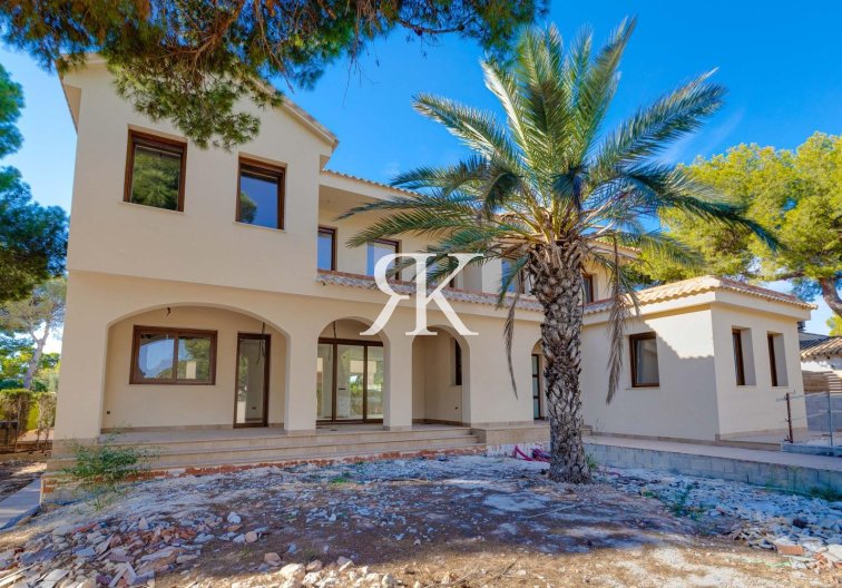 Detached Villa - New Build - Torrevieja - Punta Prima
