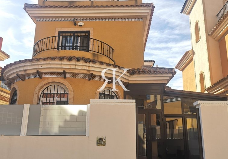 Detached Villa - Resale - Los Montesinos - La Herrada