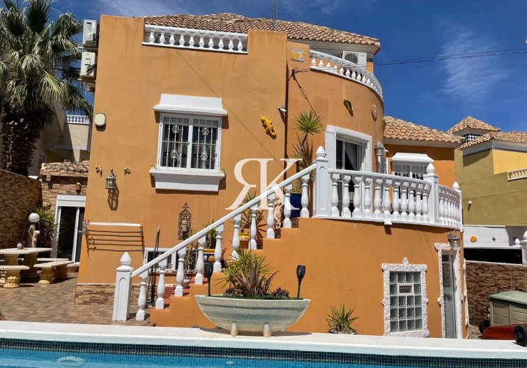 Freistehende Villa - Wiederverkauf - Orihuela Costa - El Galan