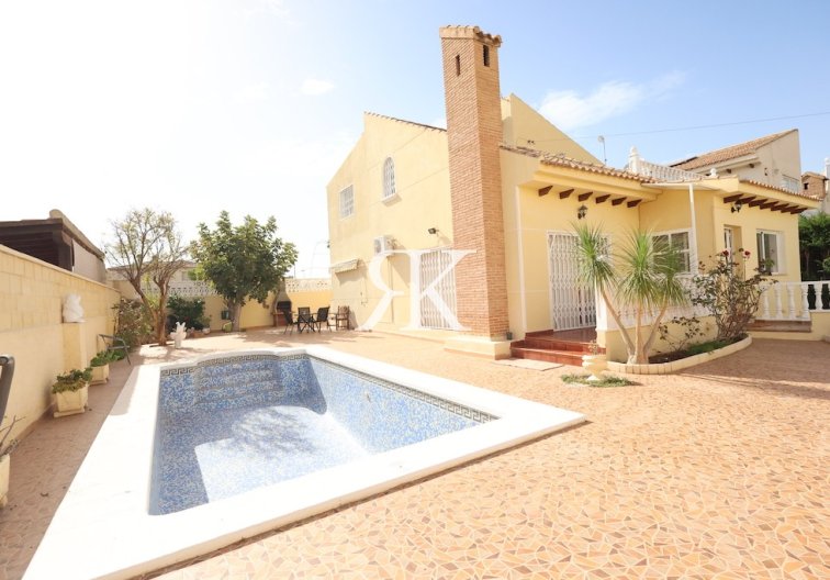 Freistehende Villa - Wiederverkauf - Orihuela Costa - Playa Flamenca