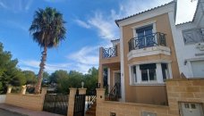 Halfvrijstaande villa - Herverkoop - Orihuela Costa - C746