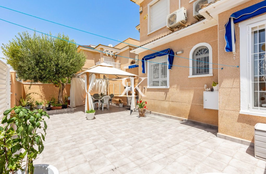 Herverkoop - Appartement - Orihuela Costa - La Zenia