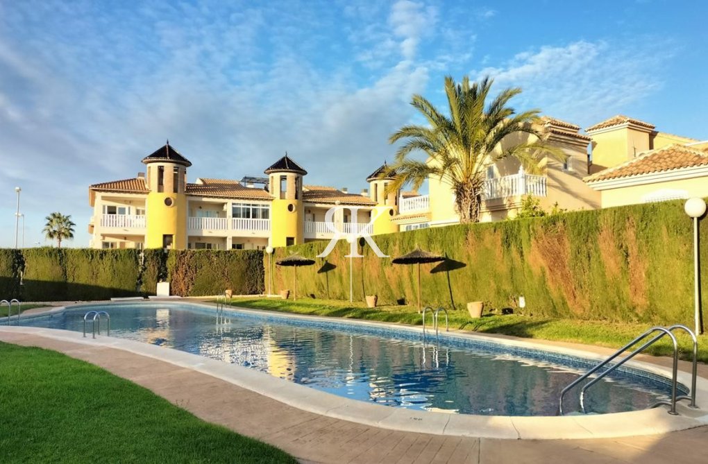Herverkoop - Appartement - Orihuela Costa - Las Filipinas
