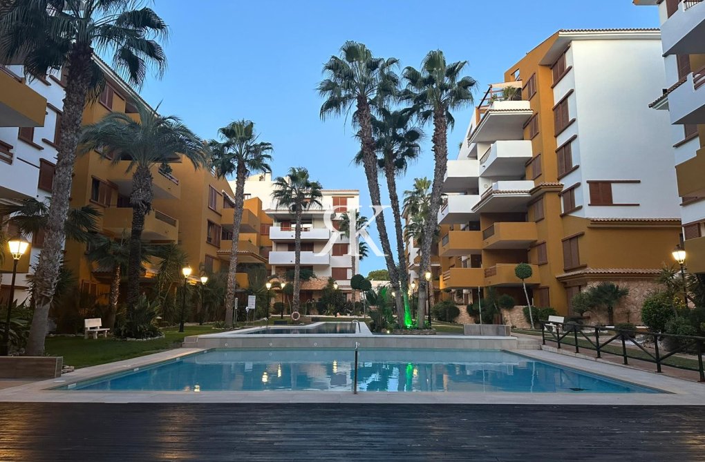 Herverkoop - Appartement - Punta Prima - Costa Blanca