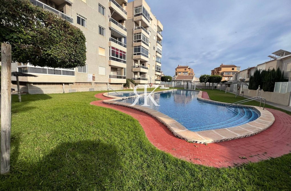Herverkoop - Appartement - Torrevieja - Aguas Nuevas