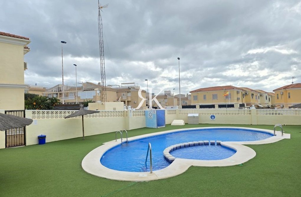 Herverkoop - Appartement - Torrevieja - Aguas Nuevas