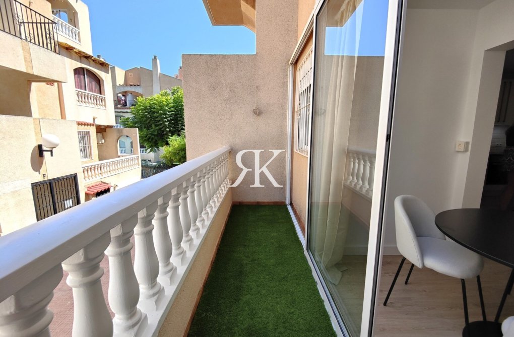 Herverkoop - Appartement - Torrevieja - Calas Blancas