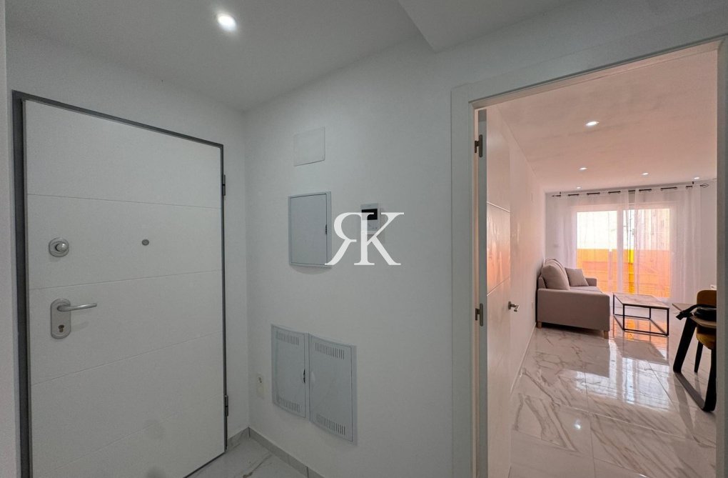 Herverkoop - Appartement - Torrevieja - Centro