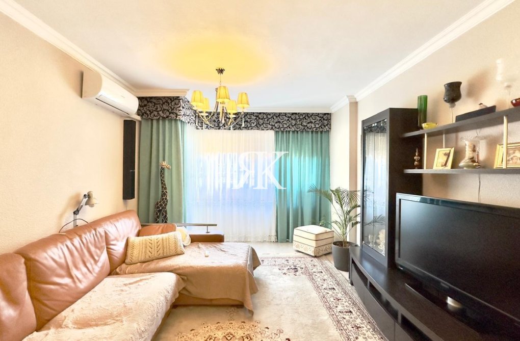 Herverkoop - Appartement - Torrevieja - Centro