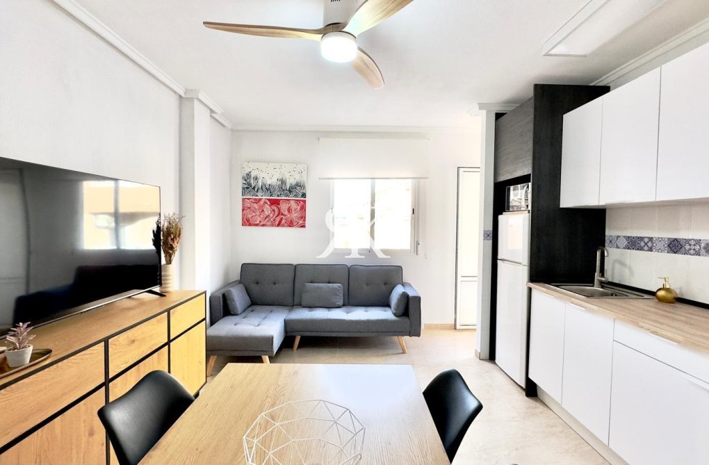 Herverkoop - Appartement - Torrevieja - Centro