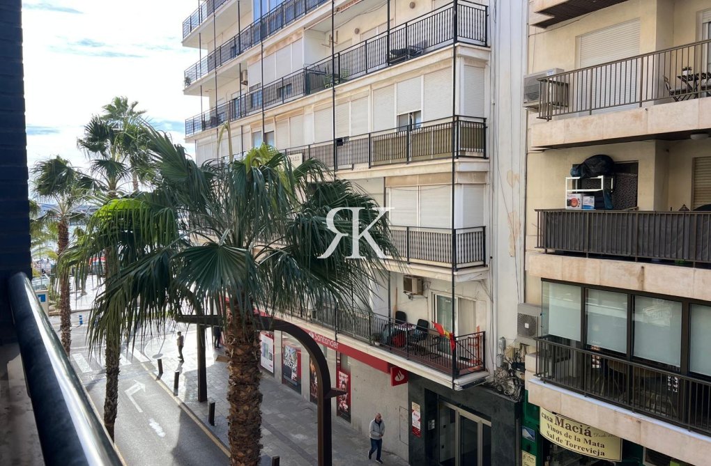 Herverkoop - Appartement - Torrevieja - Centro