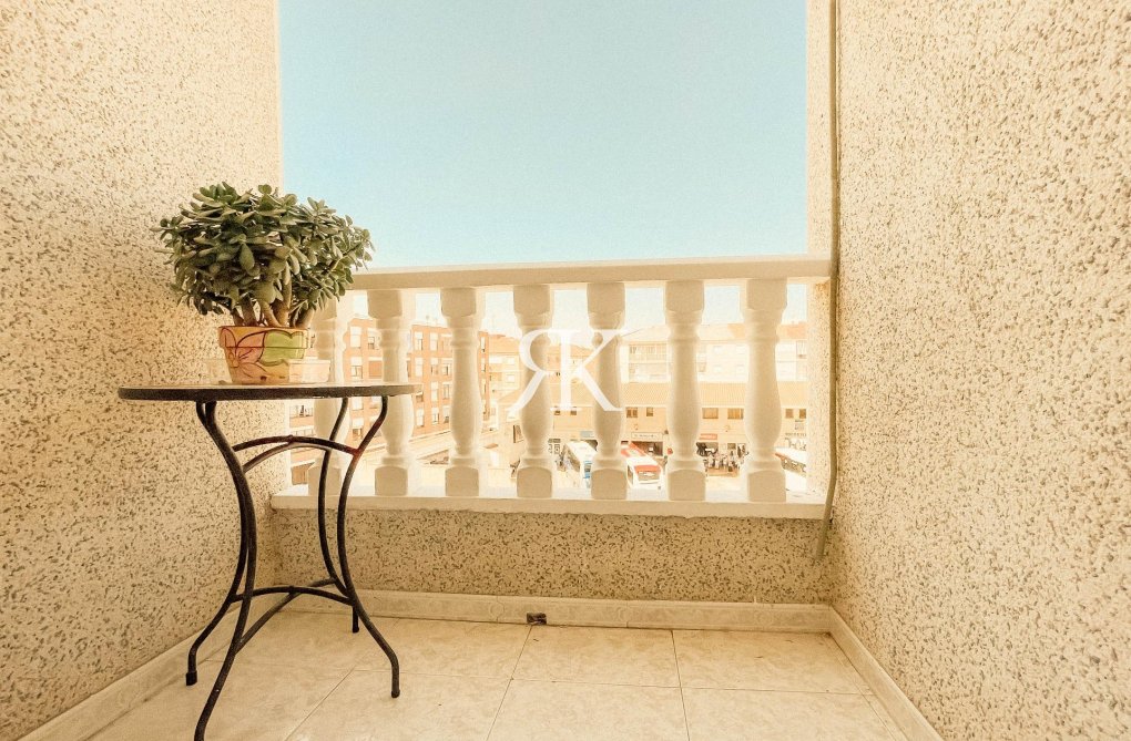 Herverkoop - Appartement - Torrevieja - Estacion De Autobuses