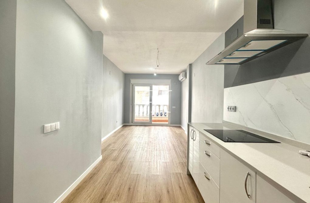 Herverkoop - Appartement - Torrevieja - La Mata Pueblo