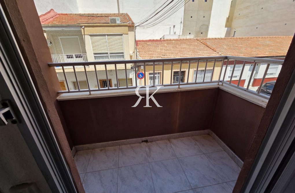 Herverkoop - Appartement - Torrevieja - Las Piscinas Naturales