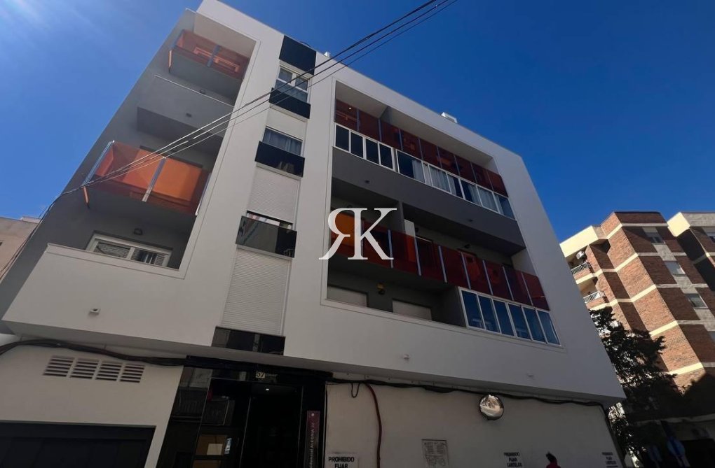 Herverkoop - Appartement - Torrevieja - Parque De Las Naciones