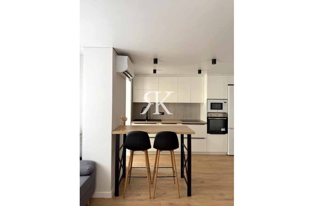 Herverkoop - Appartement - Torrevieja - Paseo Maritimo