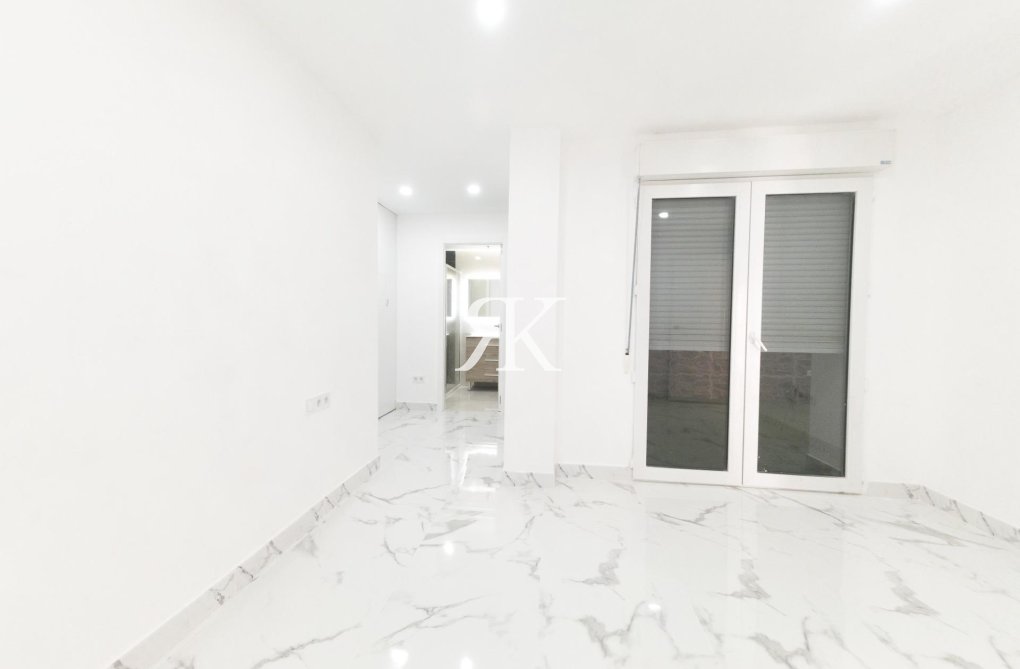 Herverkoop - Appartement - Torrevieja - Playa de los Naúfragos