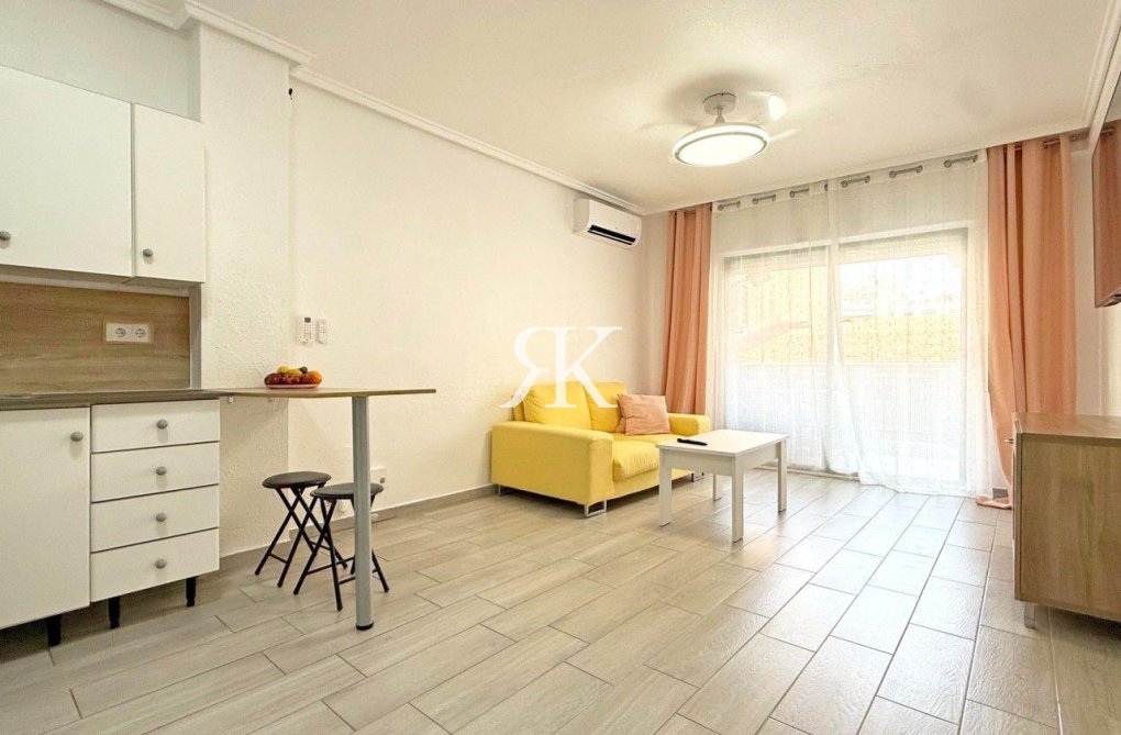 Herverkoop - Appartement - Torrevieja - Playa del Cura