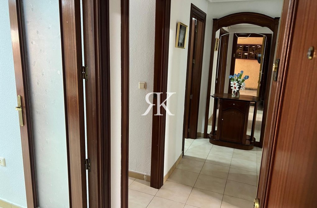 Herverkoop - Appartement - Torrevieja - Playa del Cura