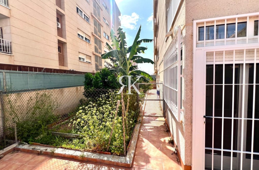 Herverkoop - Appartement - Torrevieja - Playa del Cura