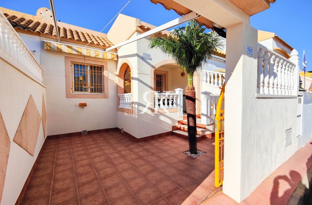 Herverkoop - Bungalow - Torrevieja - Jardín del Mar