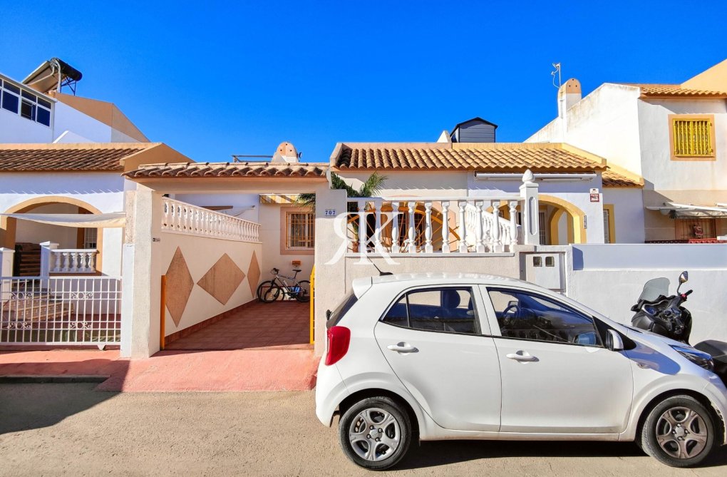 Herverkoop - Bungalow - Torrevieja - Jardín del Mar