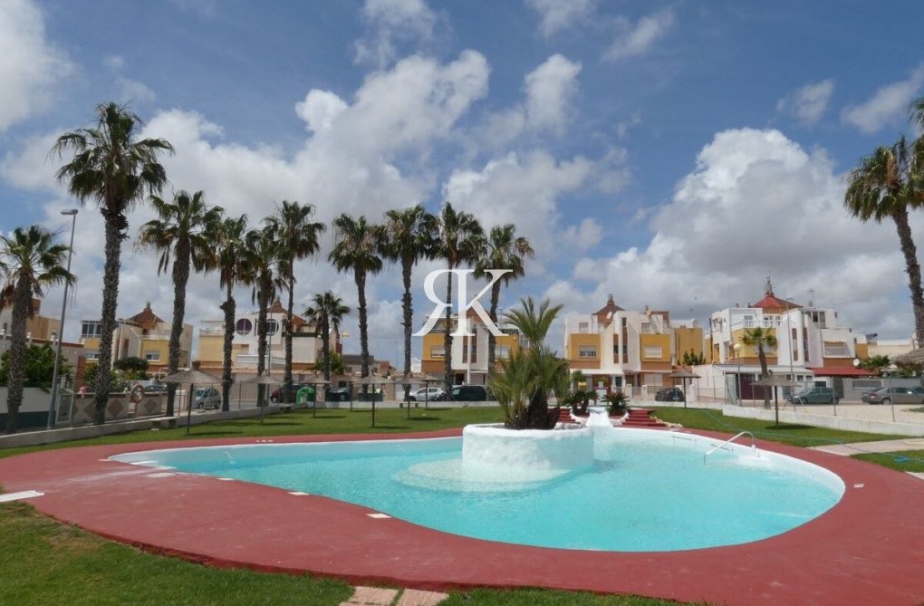 Herverkoop - Bungalow - Torrevieja - Los Balcones 