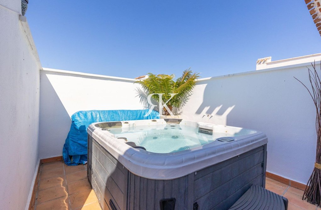 Herverkoop - Penthouse - Baños y Mendigo - El Valle Golf Resort