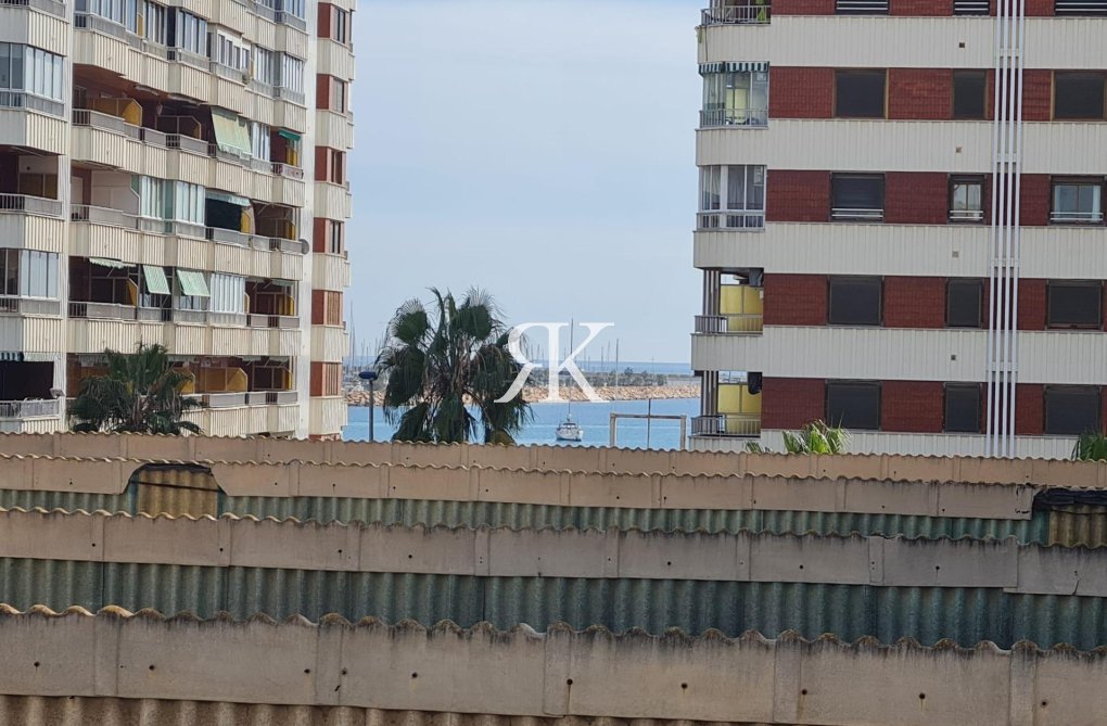 Herverkoop - Penthouse - Torrevieja - Acequion