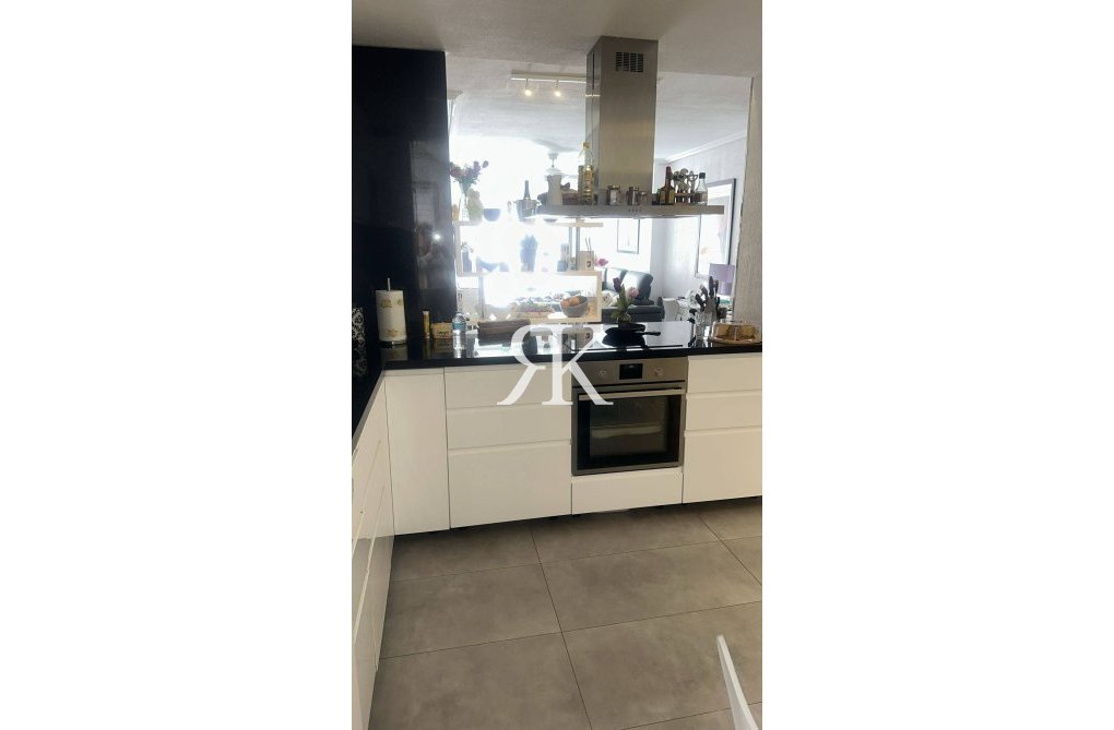 Herverkoop - Penthouse - Torrevieja - Centro