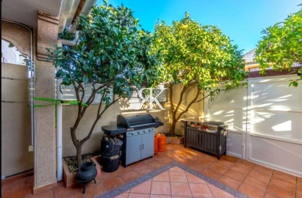 Herverkoop - Semi Detached - Torrevieja - Aguas Nuevas